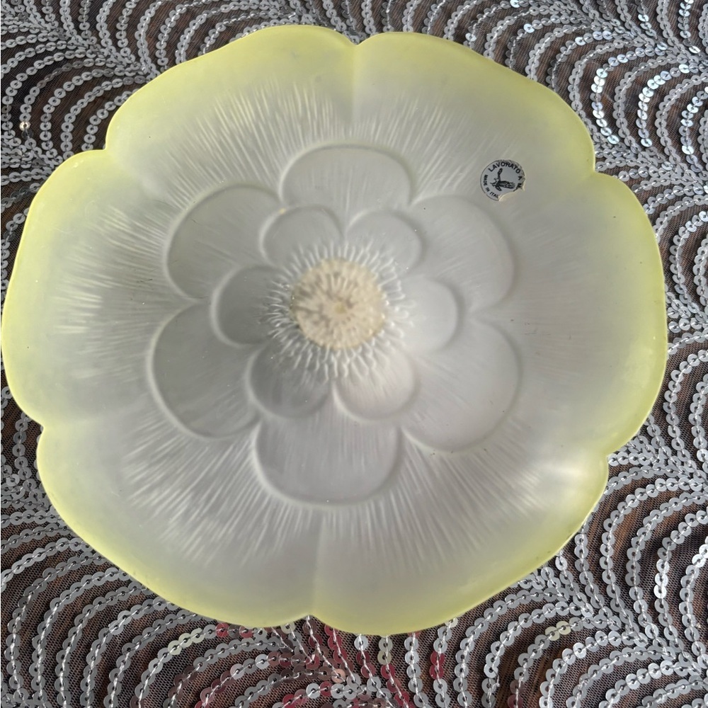 Vintage Lavorato A Mano Italian flower pedestal plate
